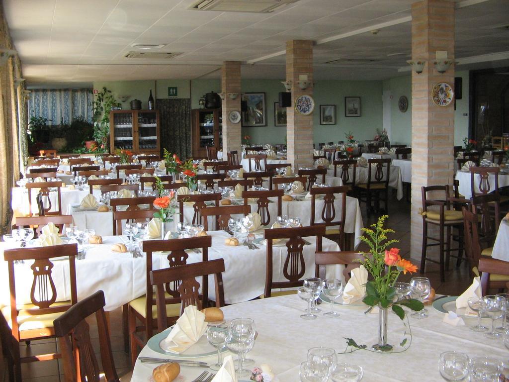 Hotel Da Angelo Assisi Esterno foto