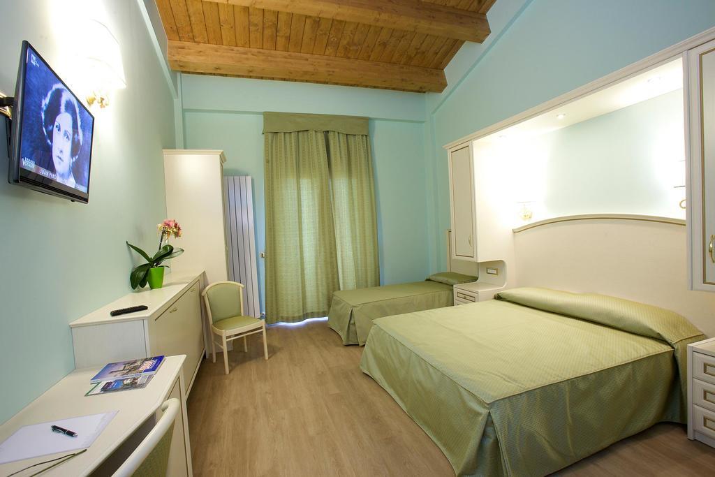 Hotel Da Angelo Assisi Esterno foto