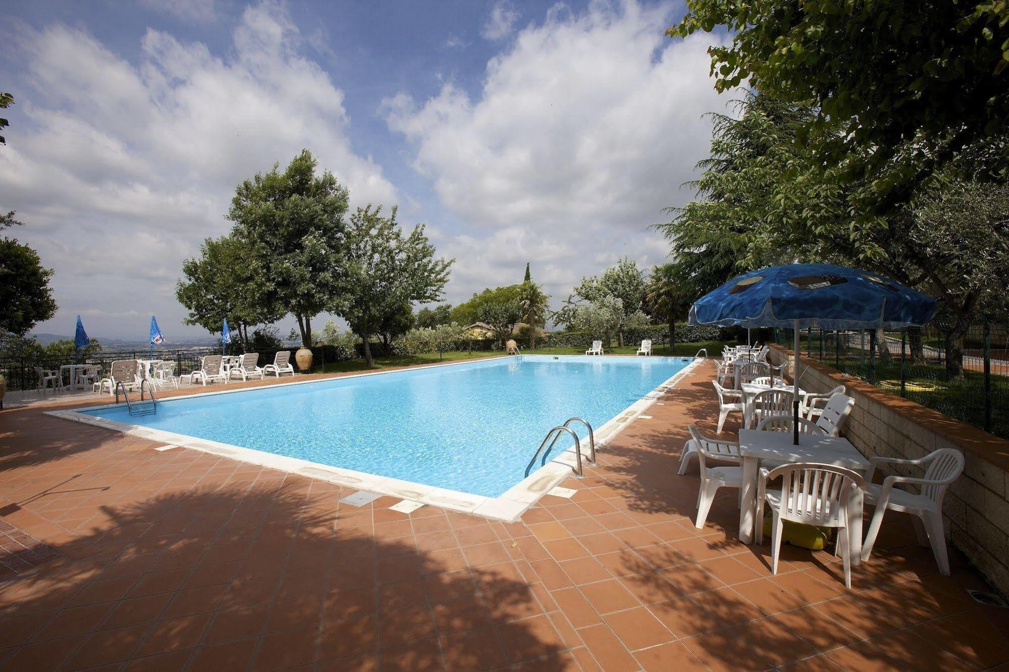 Hotel Da Angelo Assisi Esterno foto