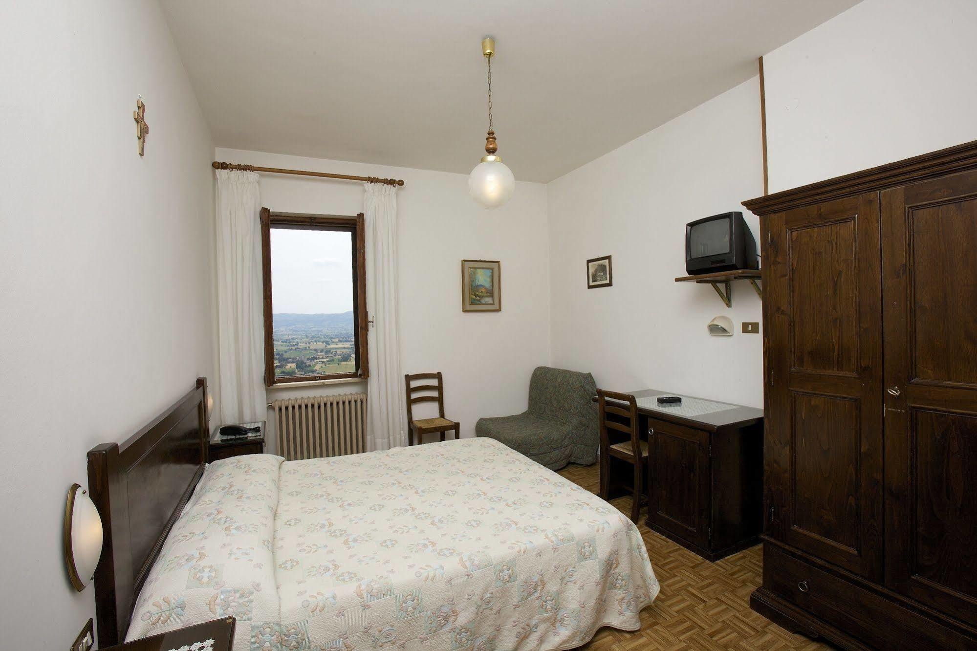 Hotel Da Angelo Assisi Esterno foto